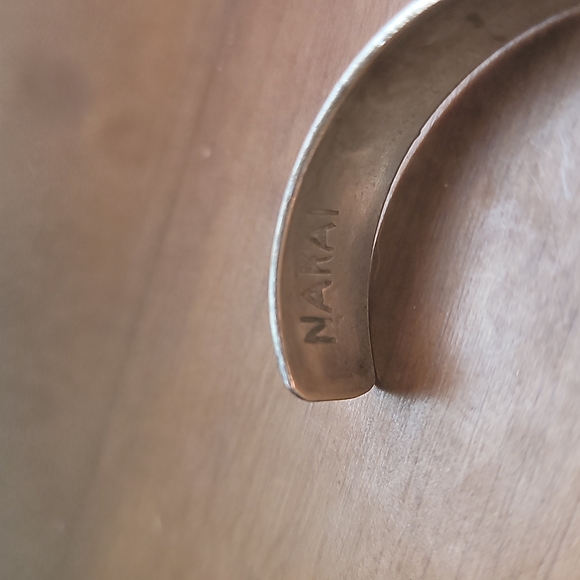 Silver Nakai Navajo Blue-Green Heart Waves Bracelet - Picture 4 of 4